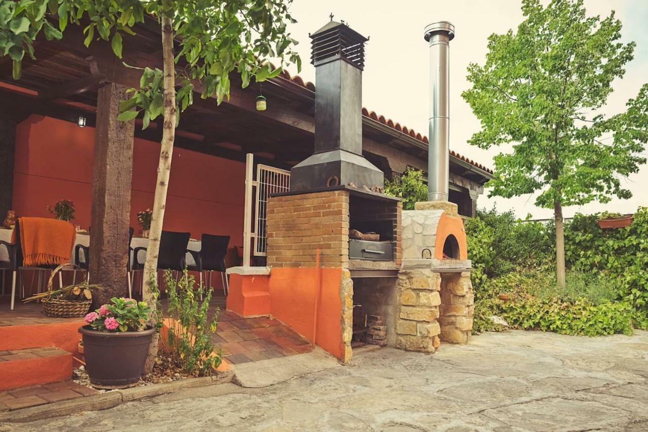 Ferienhaus El Sauce. A 2,5 Km De Cuenca Capital Nohales