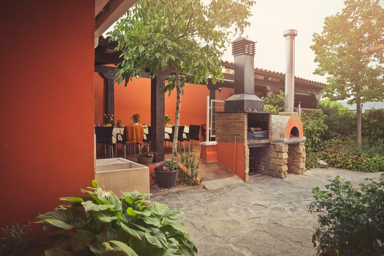 Ferienhaus El Sauce. A 2,5 Km De Cuenca Capital Nohales